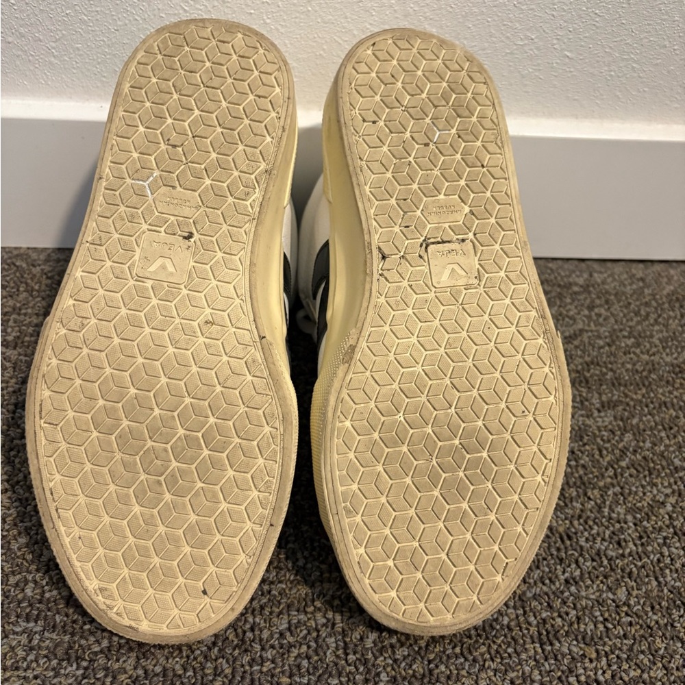 Veja Women's Sneakers in White and Black - Picture 5 of 5